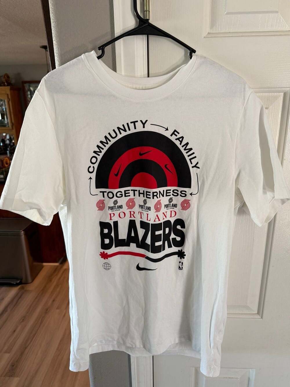 Nike Community White T-Shirt Portland Blazers LARGE